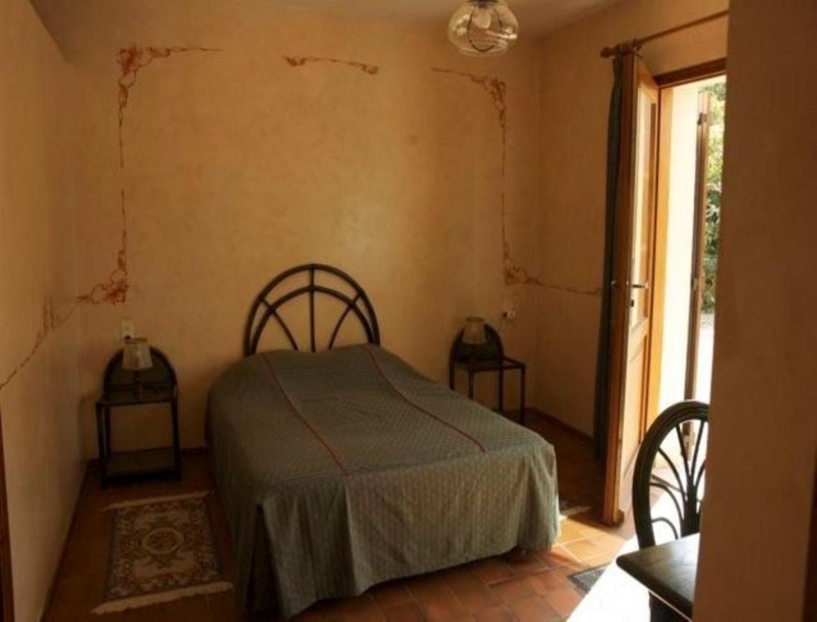 Vézannes Chambres D'Hotes Les Pierries חדר תמונה